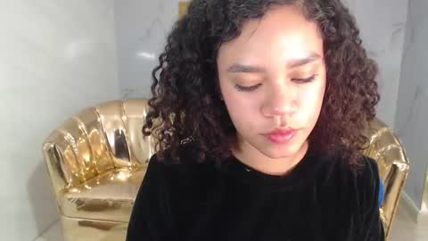 Snapshot of canela_s1 chatting on 10-30-25, 08:20 canela_s1 online show from 10-30-25, 08:20