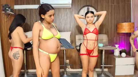 Snapshot of canelasquirtxxx chatting on 01-16-26, 11:03 Sara online show from 01-16-26, 11:03