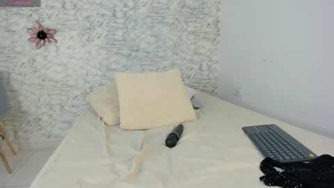 Canhela online show from 01-09-25, 04:19