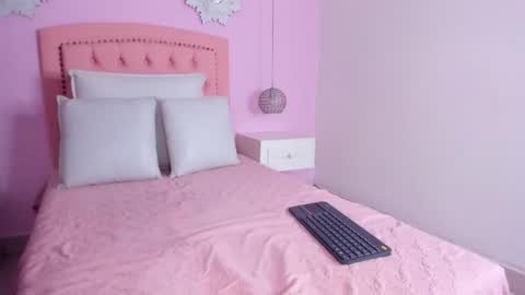 Snapshot of cannelasmith chatting on 09-22-25, 07:38 cannelasmith online show from 09-22-25, 07:38