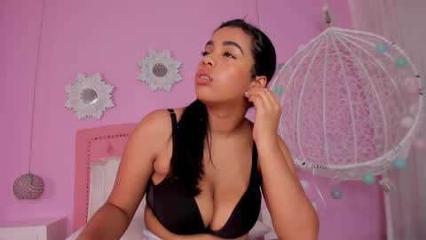 Snapshot of cannelasmith chatting on 10-09-25, 07:34 cannelasmith online show from 10-09-25, 07:34