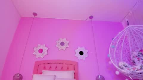 Snapshot of cannelasmith chatting on 10-16-25, 07:26 cannelasmith online show from 10-16-25, 07:26