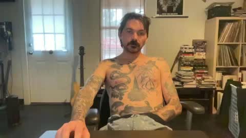 Snapshot of cantleavethehouse chatting on 12-09-24, 05:19 cantleavethehouse online show from 12-09-24, 05:19