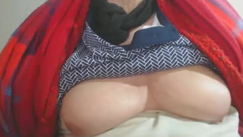 Cinzia  ex regina  online show from 01-16-26, 04:00