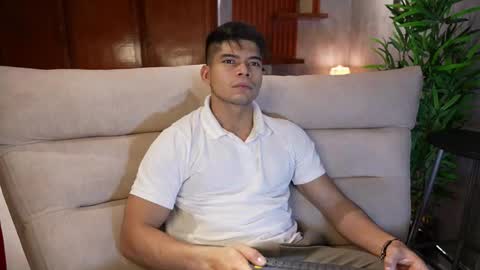 Snapshot of capizzi_ chatting on 10-20-25, 06:25 David Capizzi online show from 10-20-25, 06:25