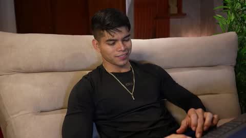 Snapshot of capizzi_ chatting on 10-21-25, 05:30 David Capizzi online show from 10-21-25, 05:30