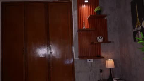 Snapshot of capizzi_ chatting on 11-09-25, 03:21 David Capizzi online show from 11-09-25, 03:21