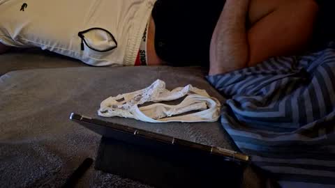 Snapshot of capoo24 chatting on 12-27-24, 09:11 capoo24 online show from 12-27-24, 09:11