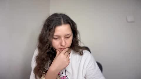 Emma online show from 02-05-26, 08:19