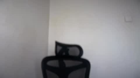 Emma online show from 04-16-26, 06:03