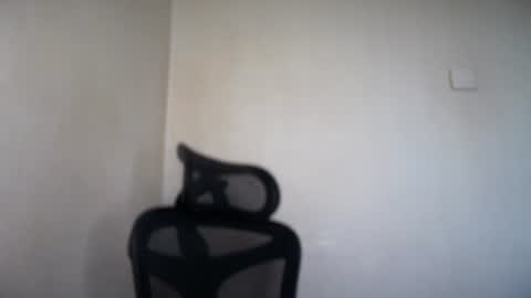 Snapshot of cappuccinokiss chatting on 06-18-26, 06:13 Emma online show from 06-18-26, 06:13