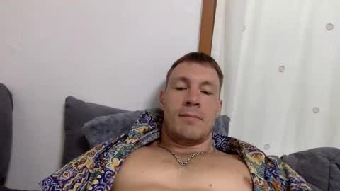 follow my twitter  online show from 02-05-26, 05:34