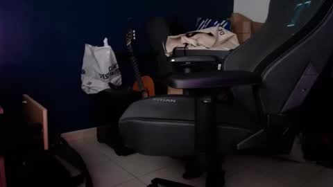 Snapshot of captain_fatcock chatting on 03-08-25, 05:07 captain_fatcock online show from 03-08-25, 05:07