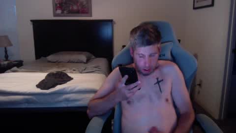 Snapshot of captmorgan30263 chatting on 06-12-26, 12:42 captmorgan30263 online show from 06-12-26, 12:42