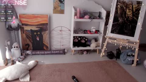 Snapshot of careful_i_bite chatting on 01-29-25, 10:27 NONA follow online show from 01-29-25, 10:27