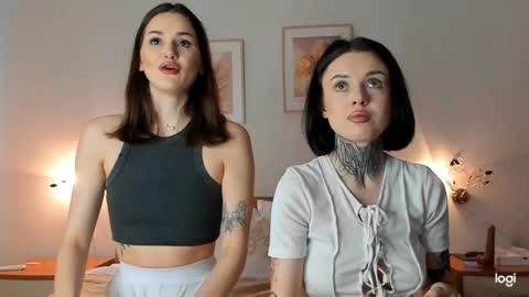 caressyourself online show from 01-12-25, 08:14