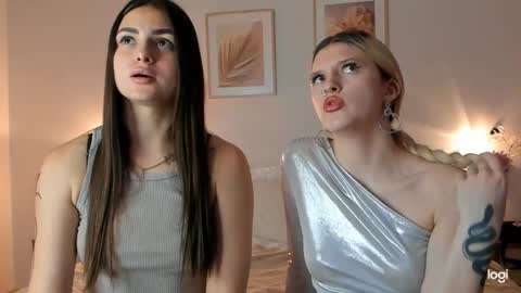 caressyourself online show from 01-12-25, 02:19