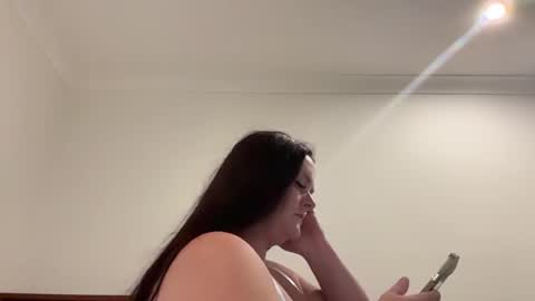 carinabro10 online show from 06-10-26, 08:35