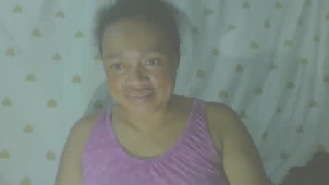 Snapshot of carinesexy69 chatting on 11-06-25, 11:00 carinesexy69 online show from 11-06-25, 11:00