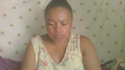 carinesexy69 online show from 04-14-26, 12:00