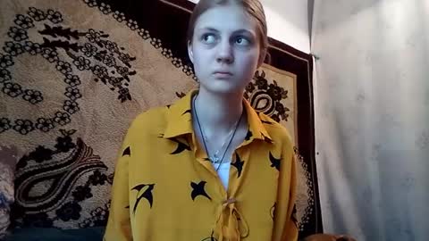 Snapshot of carissaalderson chatting on 05-28-26, 02:53 Kira online show from 05-28-26, 02:53