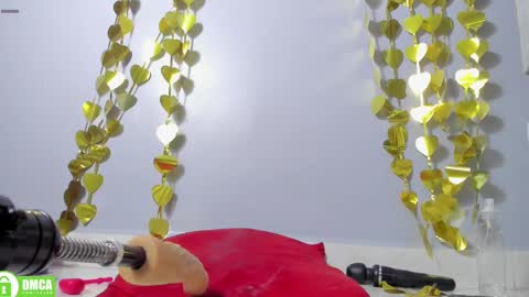 Snapshot of carla_rossi chatting on 02-13-25, 12:02 Carla online show from 02-13-25, 12:02