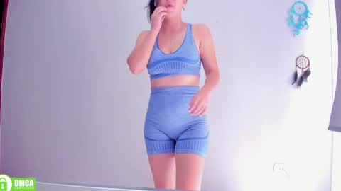 Snapshot of carla_rossi chatting on 02-15-25, 04:01 Carla online show from 02-15-25, 04:01