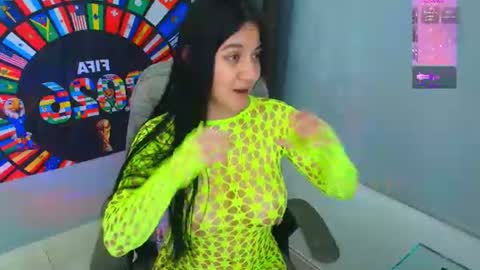 Snapshot of carla_rossi chatting on 07-10-26, 09:28 Carla online show from 07-10-26, 09:28