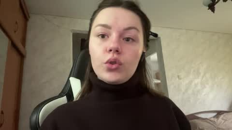 Lesly online show from 04-24-26, 09:01