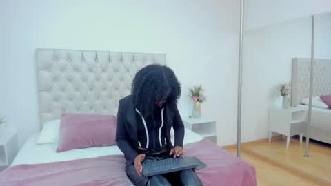 Snapshot of carlamarcuzzi chatting on 01-05-26, 07:39 Carla online show from 01-05-26, 07:39