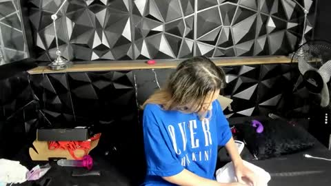 Snapshot of carlamarrinson chatting on 12-16-24, 01:42 carlamarrinson online show from 12-16-24, 01:42