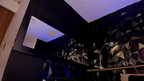 Snapshot of carlamarrinson chatting on 02-13-25, 12:54 carlamarrinson online show from 02-13-25, 12:54