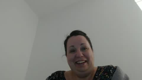 Snapshot of carlaruth chatting on 12-22-25, 04:59 Carlaruth online show from 12-22-25, 04:59
