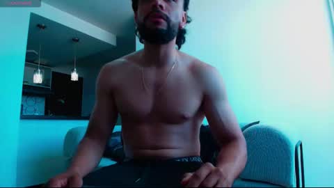 Snapshot of carlbadams96 chatting on 10-18-25, 08:20 sebasfit online show from 10-18-25, 08:20