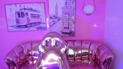 Snapshot of carlie_mayer chatting on 01-09-25, 03:26 CARLYE online show from 01-09-25, 03:26