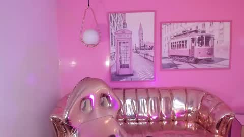 Snapshot of carlie_mayer chatting on 03-01-25, 04:04 CARLYE online show from 03-01-25, 04:04