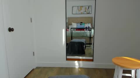 Snapshot of carliescott_meow chatting on 03-03-25, 11:56 Carlie online show from 03-03-25, 11:56