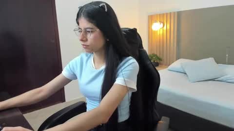 C A R L I N A online show from 09-09-25, 12:26