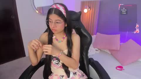 Snapshot of carlina_15 chatting on 07-11-26, 12:30 C A R L I N A online show from 07-11-26, 12:30