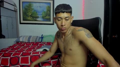 Snapshot of carlitosex09 chatting on 01-08-25, 09:44 master online show from 01-08-25, 09:44