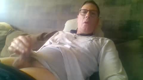 Snapshot of carlonebraska112233 chatting on 11-15-25, 07:27 carlonebraska112233 online show from 11-15-25, 07:27