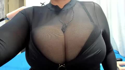 Snapshot of carlos_diana chatting on 02-13-26, 11:23 carlos diana online show from 02-13-26, 11:23