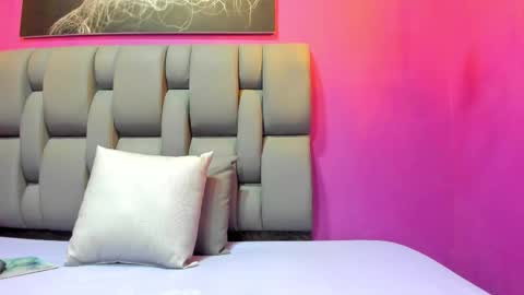 Snapshot of carlota_swan chatting on 10-06-25, 01:19 carlota online show from 10-06-25, 01:19