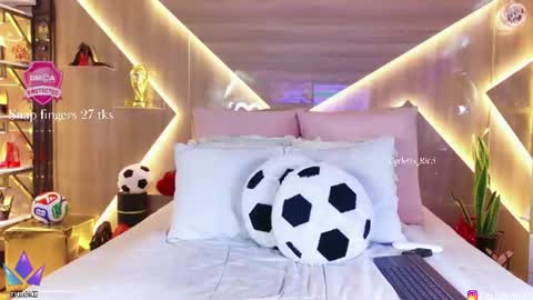 Snapshot of carlotta_ricci chatting on 06-29-26, 05:02 Carla Carla I am sensual goddes and i was born for loveworshipping and enjoyment. online show from 06-29-26, 05:02