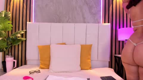 Carlotta Velour online show from 04-04-26, 03:27