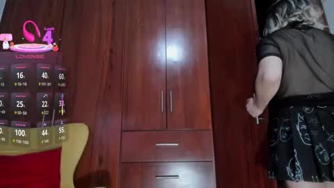 carly grasso  online show from 11-27-25, 07:05