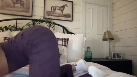 Snapshot of carlybora chatting on 12-16-25, 04:50 Carly Bora online show from 12-16-25, 04:50