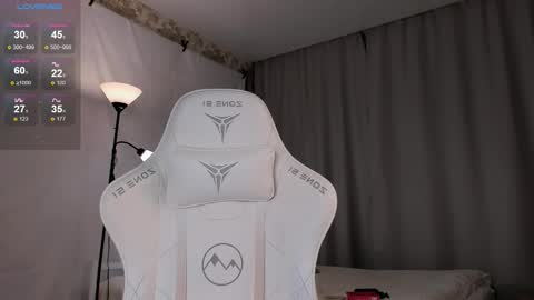 Snapshot of carmelinarolstad chatting on 10-28-25, 02:26 Alexa online show from 10-28-25, 02:26