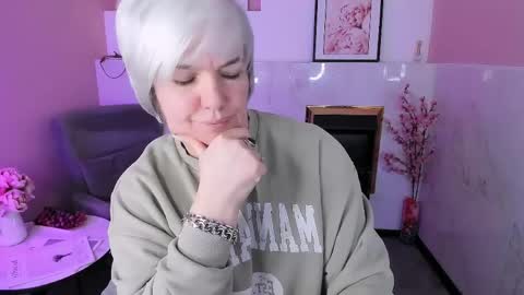 Carmen online show from 04-10-26, 09:19