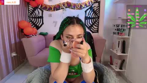 Caro Fisher online show from 10-31-25, 12:50